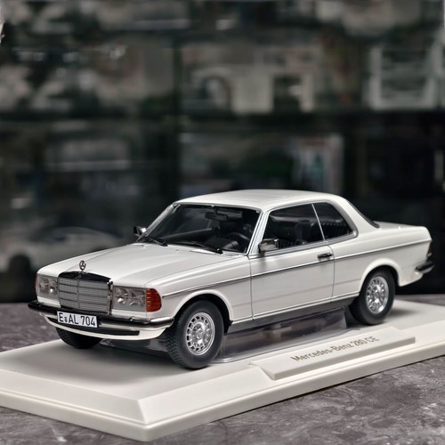 Norev benz 280ce w123 - 1:18,
